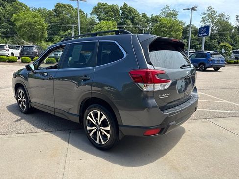 Used 2023 Subaru Forester Limited AWD/4WD image 3