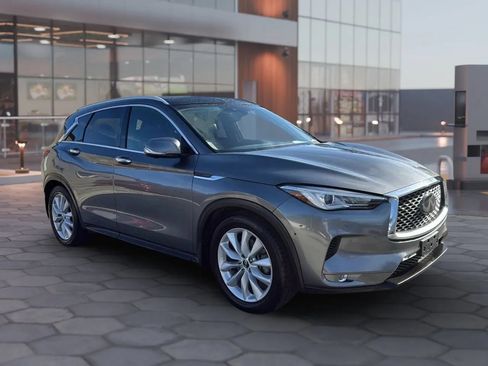 Used 2019 INFINITI QX50 Essential w/ Premium Heat Package AWD/4WD image 16