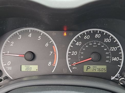 Used 2013 Toyota Corolla LE FWD image 19
