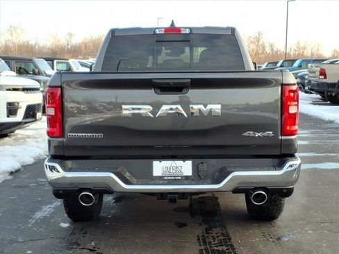 New 2026 RAM 1500 4x4 Crew Cab image 18