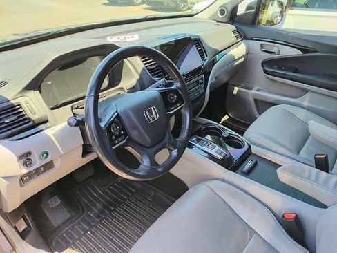 Used 2021 Honda Pilot Touring image 4
