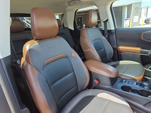 Used 2023 Ford Bronco Sport Outer Banks w/ Tech Package AWD/4WD image 14