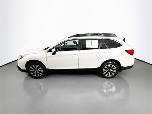 Used 2016 Subaru Outback 2.5i Limited image 4