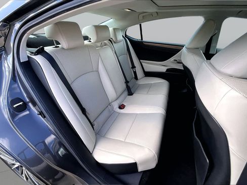 Certified 2025 Lexus ES 350 w/ Premium Package FWD image 20