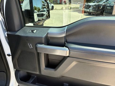 Used 2016 Ford F150 XLT w/ Equipment Group 302A Luxury AWD/4WD image 39
