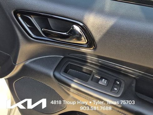 Used 2022 Dodge Durango GT RWD image 16