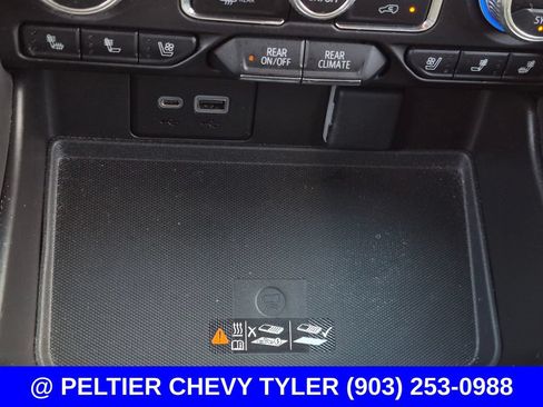 Used 2023 GMC Yukon SLT AWD/4WD image 29