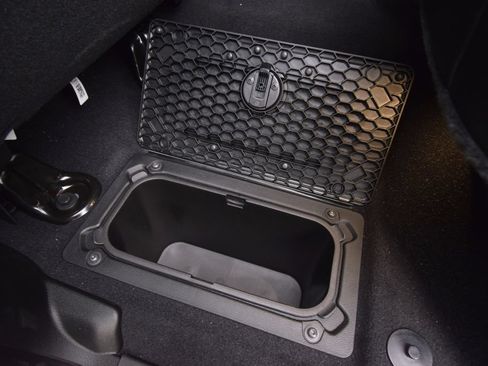 New 2026 RAM 2500 Laramie AWD/4WD image 37
