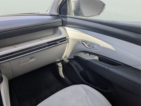 Used 2025 Hyundai Tucson SEL FWD image 16