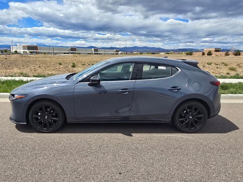 New 2026 MAZDA MAZDA3 Hatchback w/Premium Plus Pkg image 2