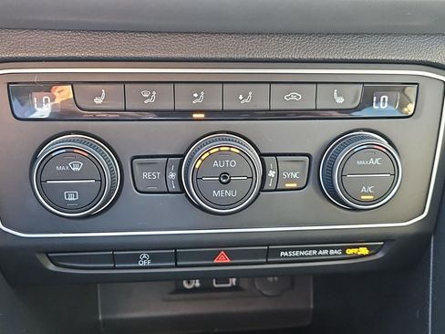 Used 2019 Volkswagen Atlas SE w/ Towing Package AWD/4WD image 23