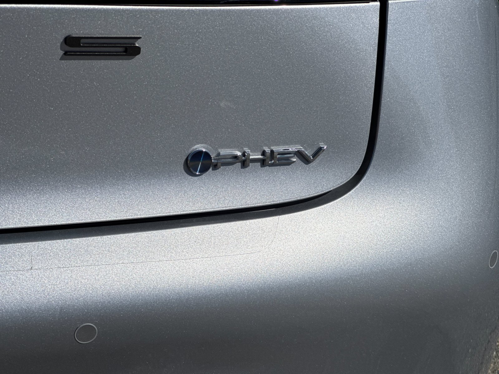 Used 2025 Toyota Prius Plug-In Hybrid FWD image 27