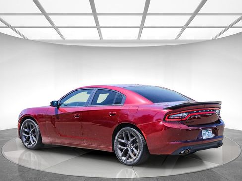 Used 2019 Dodge Charger SXT w/ Blacktop Package RWD image 2