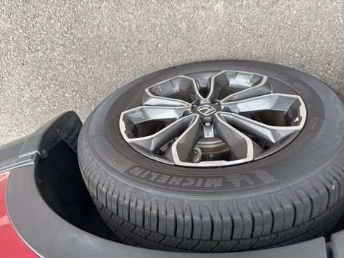 Used 2020 Honda CR-V EX image 9