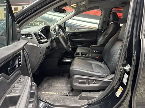 Used 2022 Honda Odyssey Touring image 4