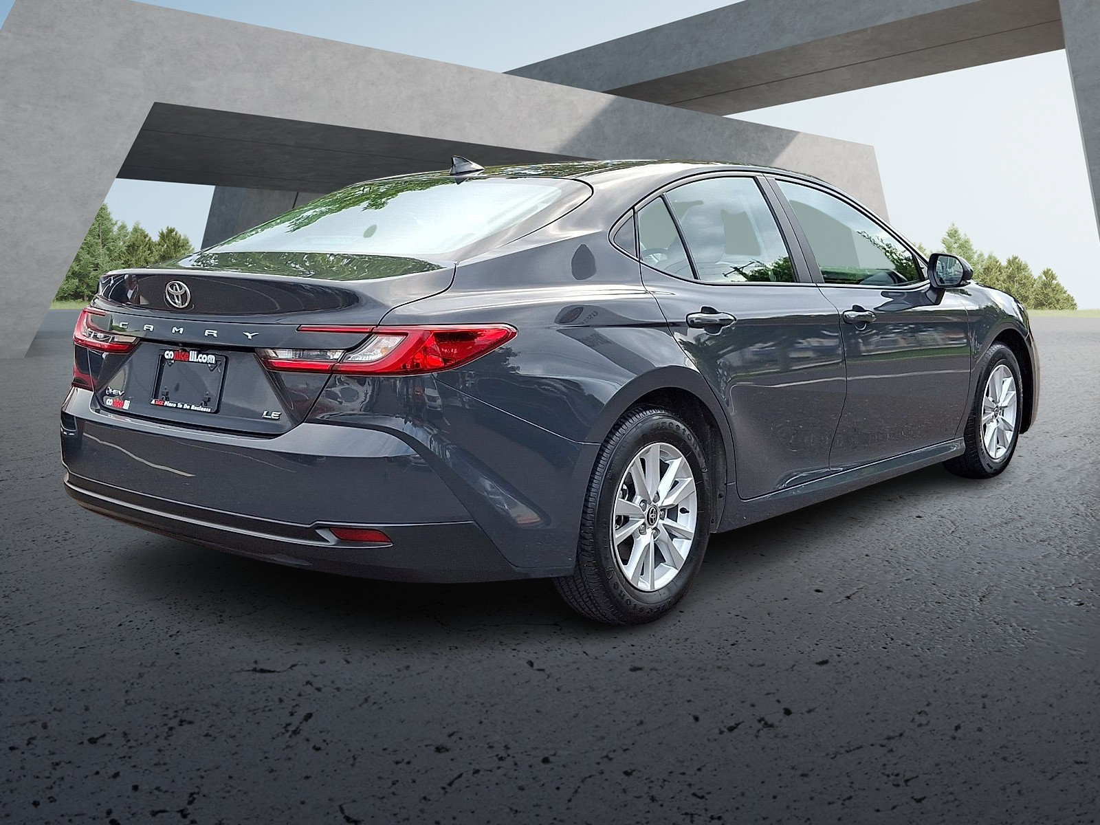 Used 2025 Toyota Camry LE FWD image 6