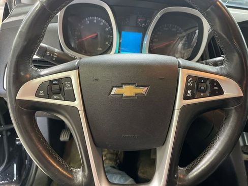 Used 2017 Chevrolet Equinox LT AWD/4WD image 10