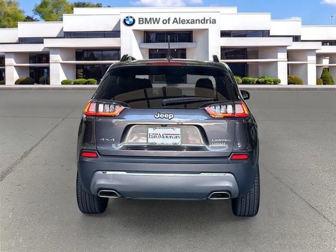 Used 2022 Jeep Cherokee Limited w/ Elite Package AWD/4WD image 6
