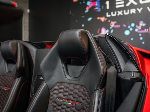 Used 2018 Lamborghini Huracan LP 580-2 RWD image 10