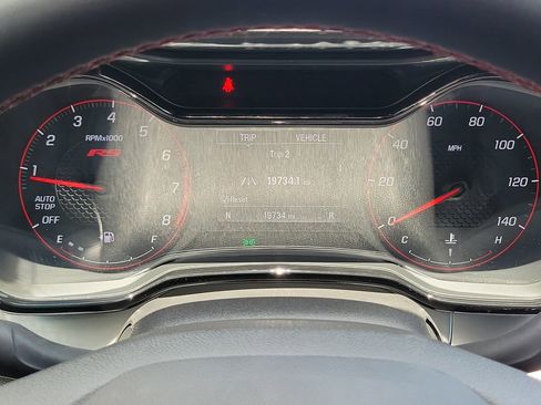 Used 2024 Chevrolet Trax RS w/ Sunroof Package FWD image 27