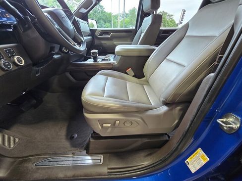 Used 2023 Chevrolet Silverado 1500 LT Trail Boss w/ LT Trail Boss Premium Package AWD/4WD image 10