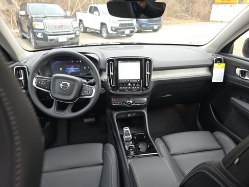 New 2026 Volvo XC40 B5 Plus w/ Climate Package AWD/4WD image 21