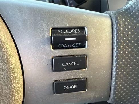 Used 2021 Nissan Frontier SV w/ Midnight Edition Floor Mats image 22