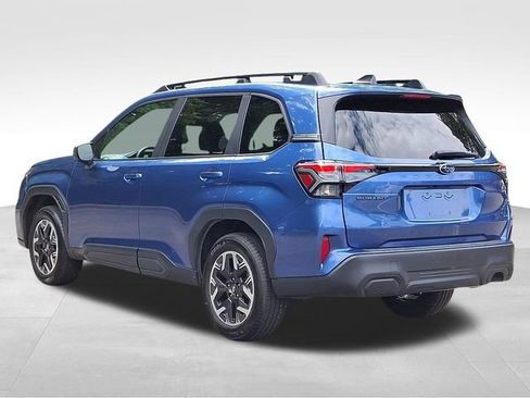 Used 2026 Subaru Forester Premium AWD/4WD image 4