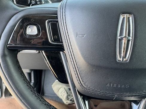 Used 2023 Lincoln Aviator AWD w/ Elements Package image 24