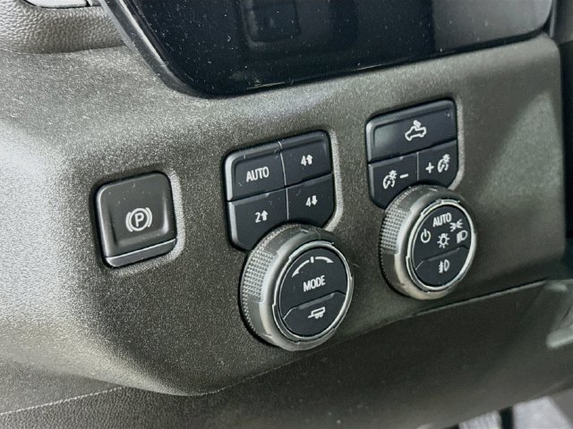 Used 2022 Chevrolet Silverado 1500 RST w/ Z71 Off-Road Package AWD/4WD image 16