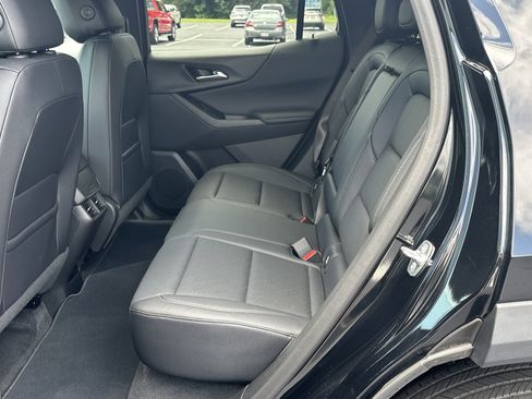 Used 2025 Chevrolet Equinox LT w/ Convenience Package II AWD/4WD image 16