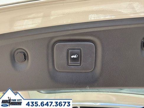 Used 2019 INFINITI QX60 Luxe w/ Essential Package FWD image 34