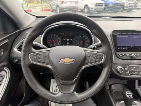 Used 2020 Chevrolet Malibu LS FWD image 11