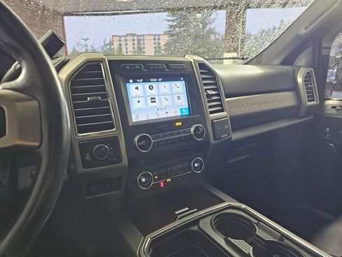 Used 2017 Ford F350 Platinum w/ Platinum Ultimate Package image 34