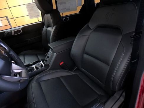 New 2026 Ford Bronco Badlands image 10