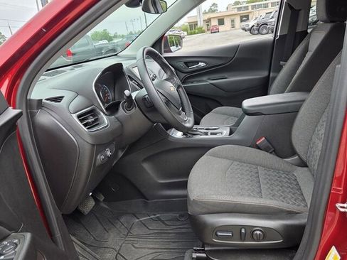 Used 2024 Chevrolet Equinox LT w/ LPO, Floor Liner Package FWD image 6