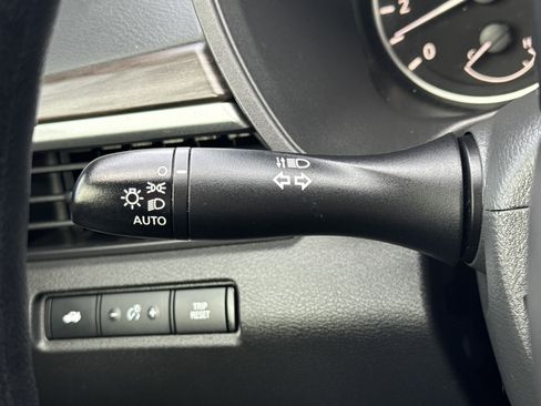 Used 2024 Nissan Altima 2.5 SV image 22