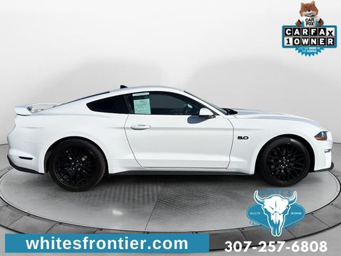 Used 2021 Ford Mustang GT Premium w/ GT Performance Package RWD image 4