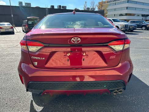 Used 2022 Toyota Corolla SE image 4