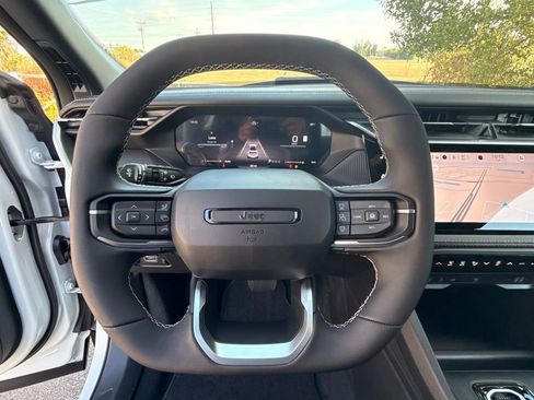 New 2026 Jeep Cherokee Overland image 21