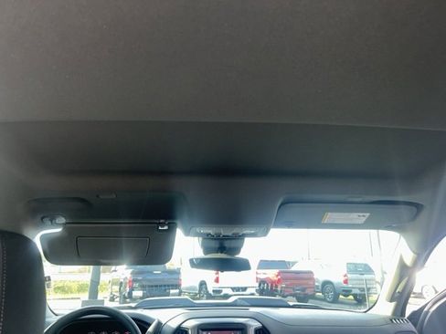 Used 2025 Chevrolet Silverado 1500 Custom Trail Boss image 41