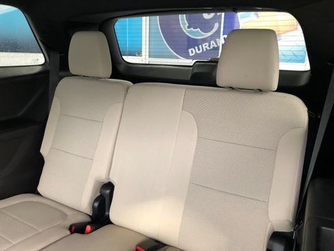 Used 2023 Chevrolet Traverse LS w/ Safety Package FWD image 11