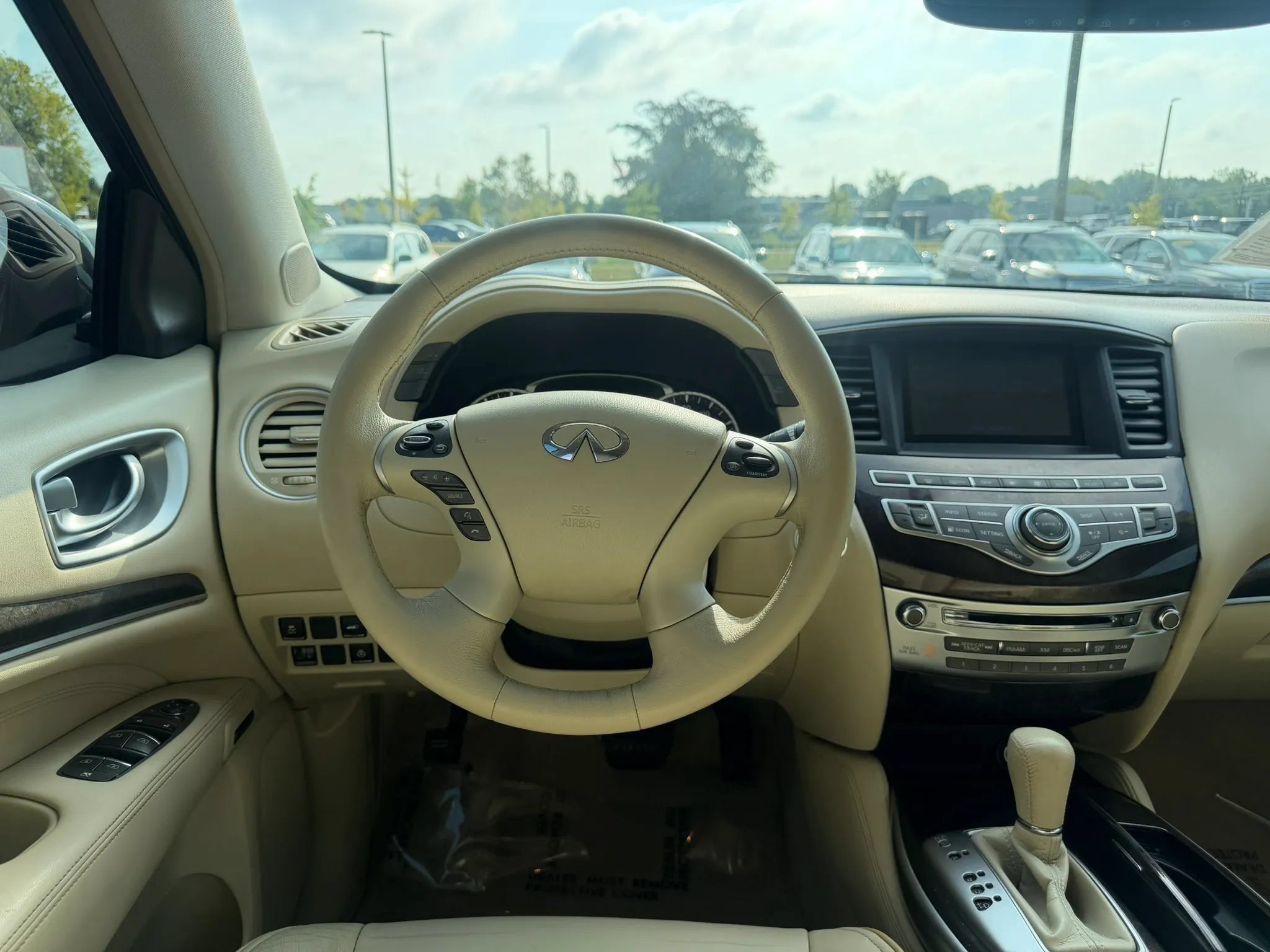 Used 2014 INFINITI QX60 Luxe w/ Premium Package AWD/4WD image 10