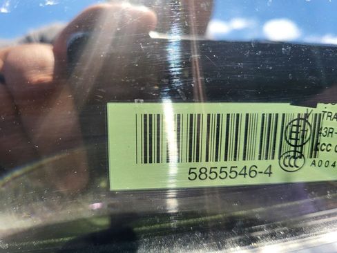 Used 2025 Chevrolet Trax LT w/ LT Convenience Package image 8