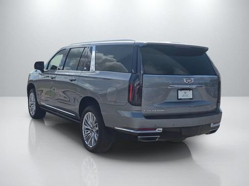 Used 2025 Cadillac Escalade ESV Premium Luxury w/ Touring Package RWD image 7