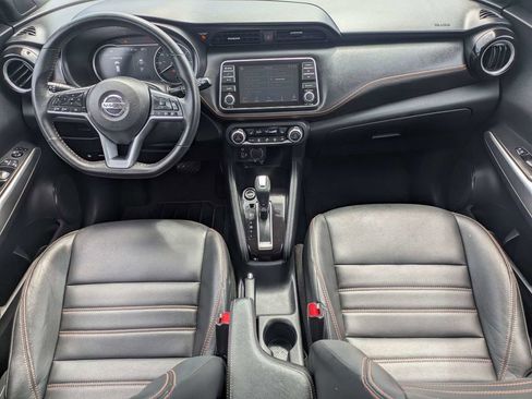 Used 2020 Nissan Kicks SR w/ SR Premium Package FWD image 15