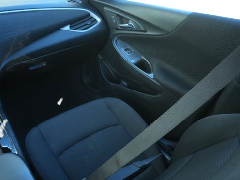 Used 2024 Chevrolet Malibu LT image 11