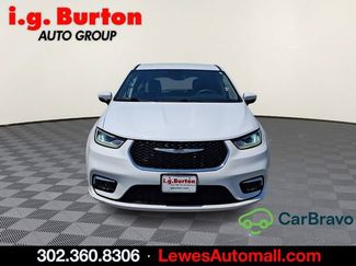 Used 2023 Chrysler Pacifica Touring-L FWD video 2