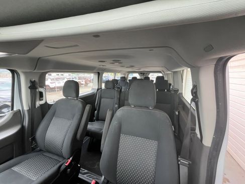Used 2023 Ford Transit 350 XLT RWD image 38