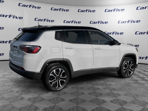 Used 2023 Jeep Compass Limited AWD/4WD image 5